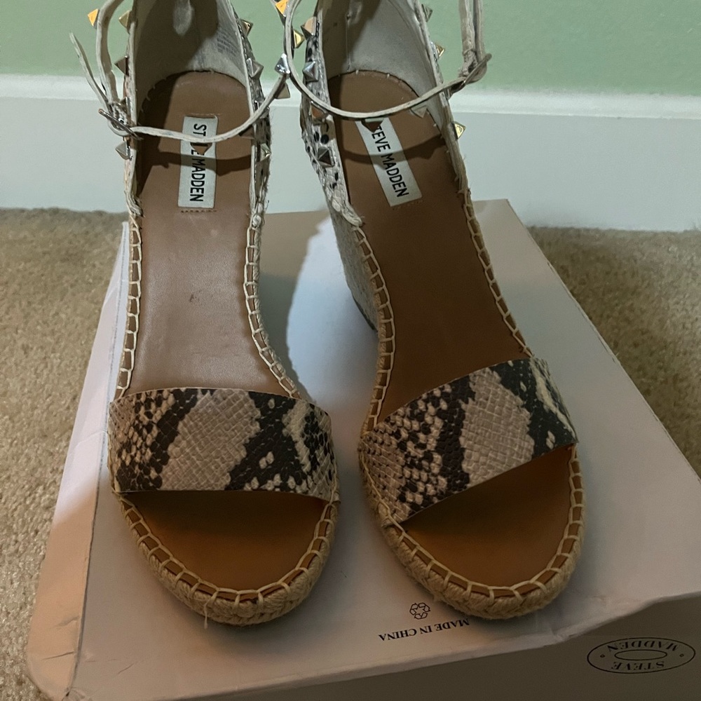 Steve Madden Mckenna Snakeskin Open Toe Wedge - image 7